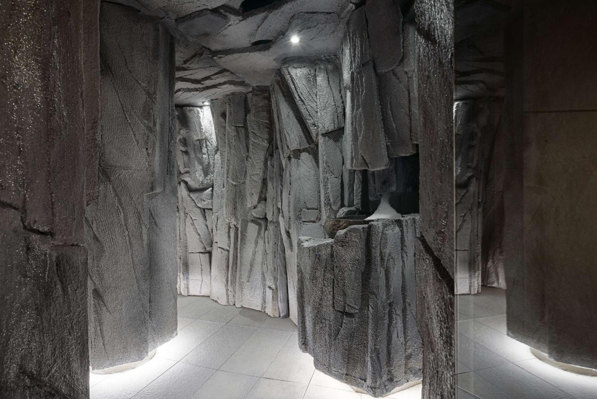 Radisson Blu Resort & Conference Center, Ostroda Mazury Exterior foto The interior of the temple
